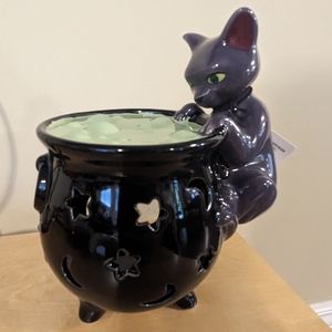 Disney Parks  Binx Hocus Pocus Cauldron Candle Votive Holder new